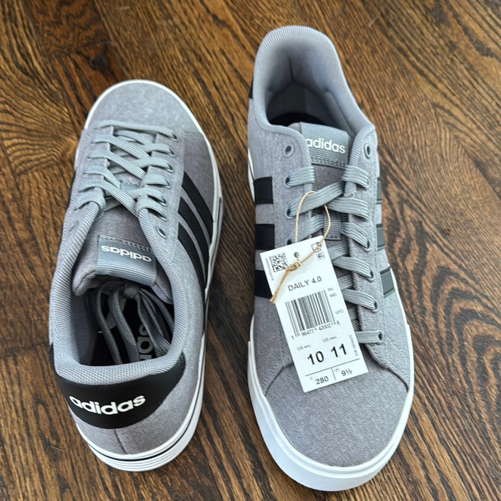 Adidas Daily 4.0 Gray Sneakers with Black Stripes